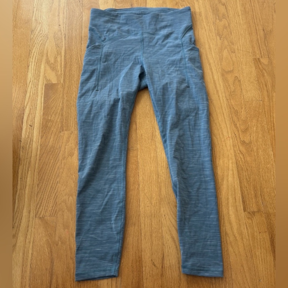*Sold* Lululemon Power Thru HR Leggings - Picture 5 of 7